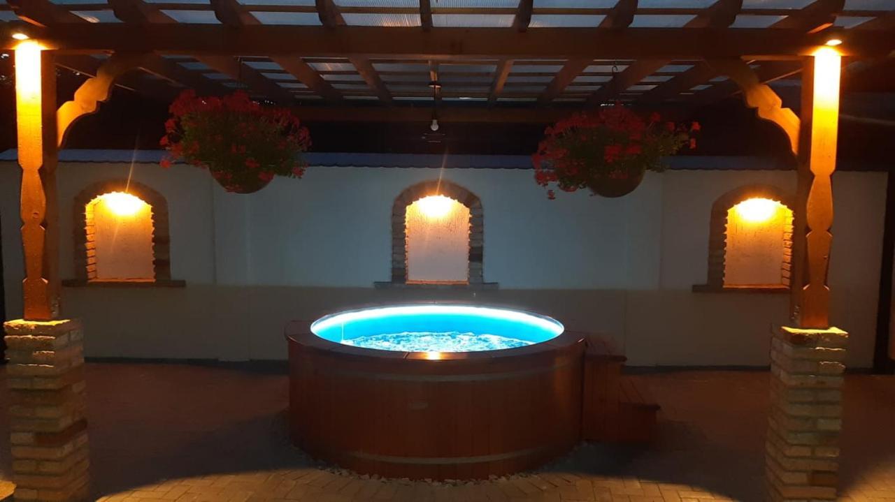 Jazmin Vendeghaz Villa Sovata Buitenkant foto